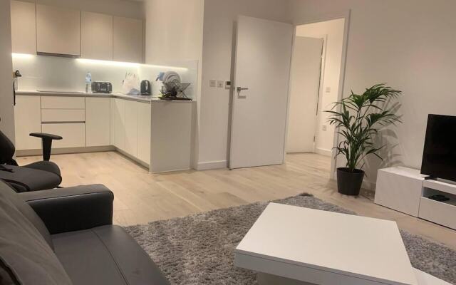 Luxurious 1-bed Apartment Located in London