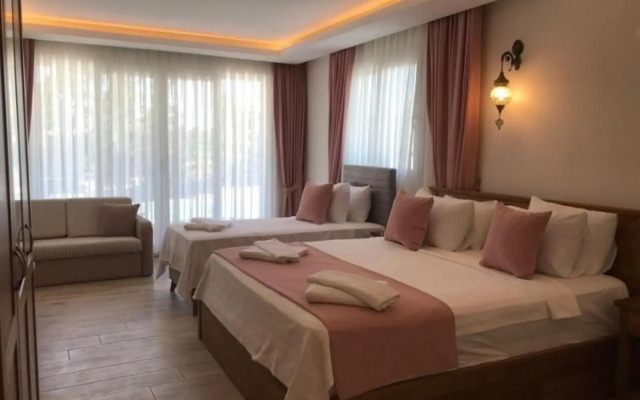 Infinity Ruby Hotel