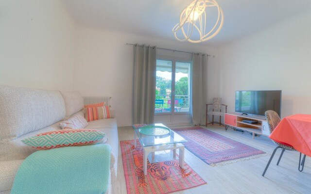 Val Riant Apartment 1