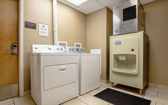 Comfort Inn Indianapolis North - Carmel