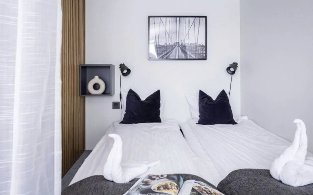 Hoom Home & Hotel