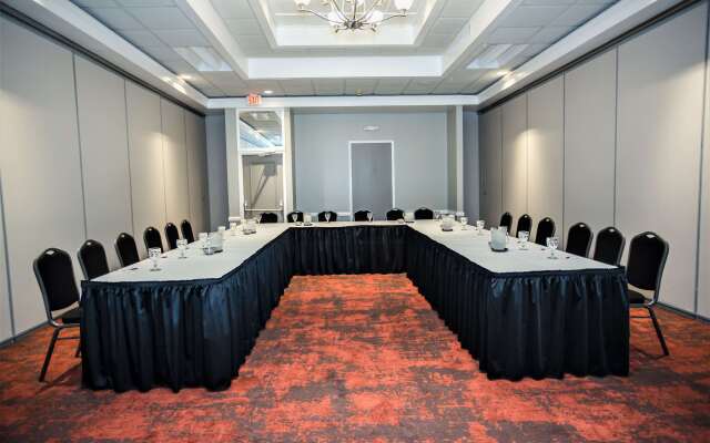 Ramada Hotel & Conference Center by Wyndham Jacksonville