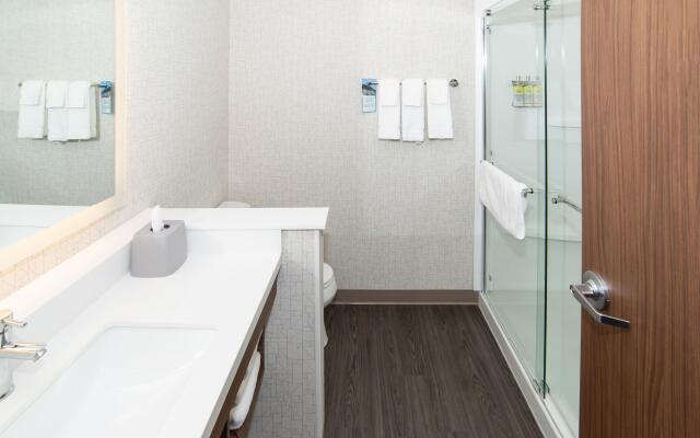 Holiday Inn Express & Suites North Battleford by IHG