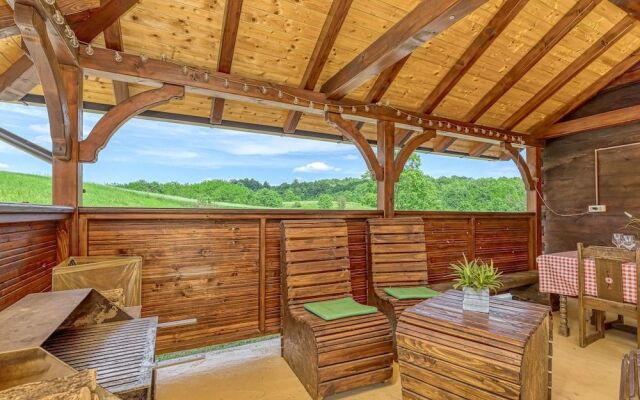 Child Friendly Rural House Jeka