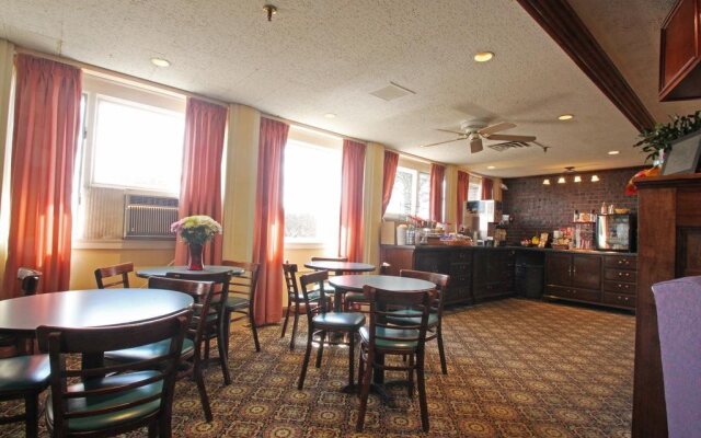 Fireside Inn & Suites Waterville
