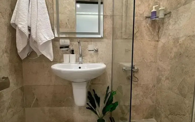 Danda Moon Pyramids Hotel