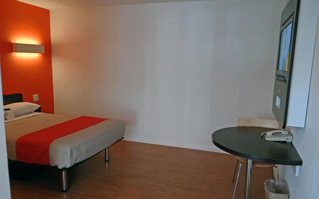 Motel 6 Baltimore, MD