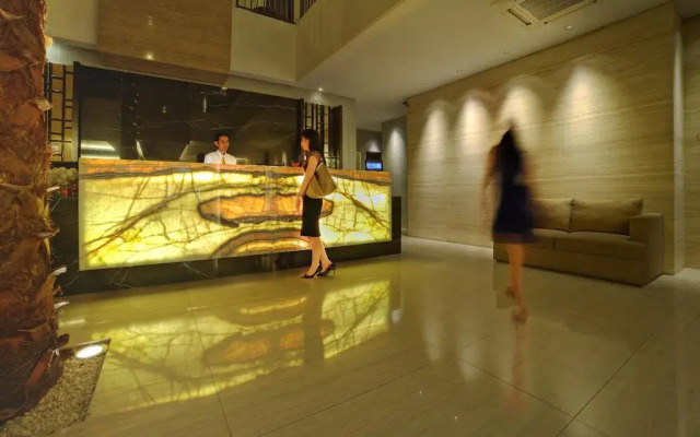 Rasuna Icon Hotel
