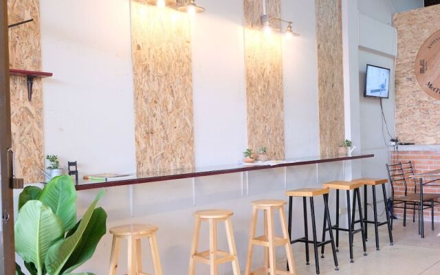 Charming House - Hostel