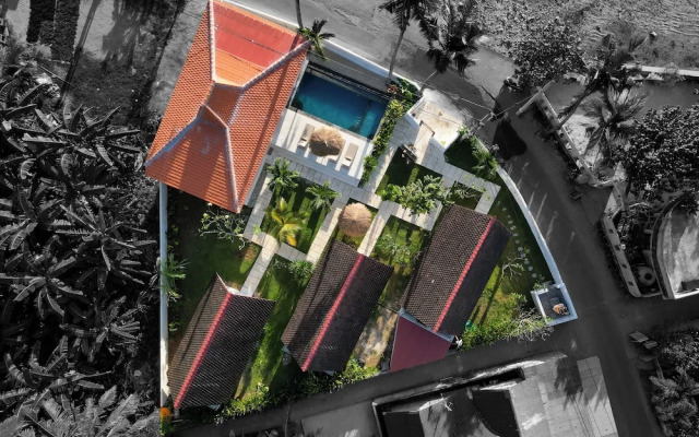 Sunset House Ceningan