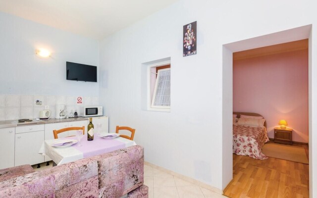 Awesome Home in Orasac With Wifi and 1 Bedrooms
