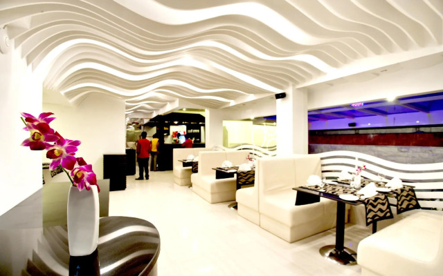 Innotel Luxury Business Hotel