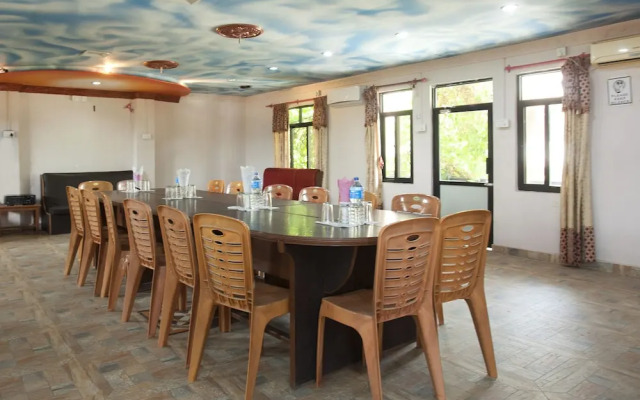 OYO 485 Hotel Holy Lodge Annexe