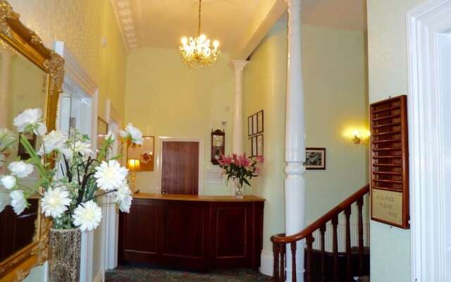 Cloudlands - Guest house