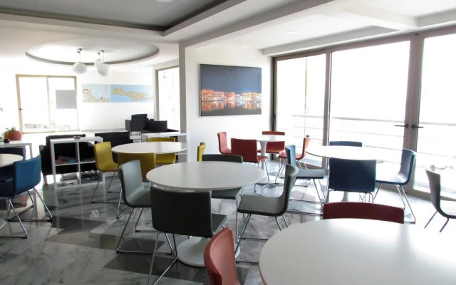 Archipelagos Hotel