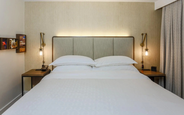 Sheraton Suites Market Center Dallas