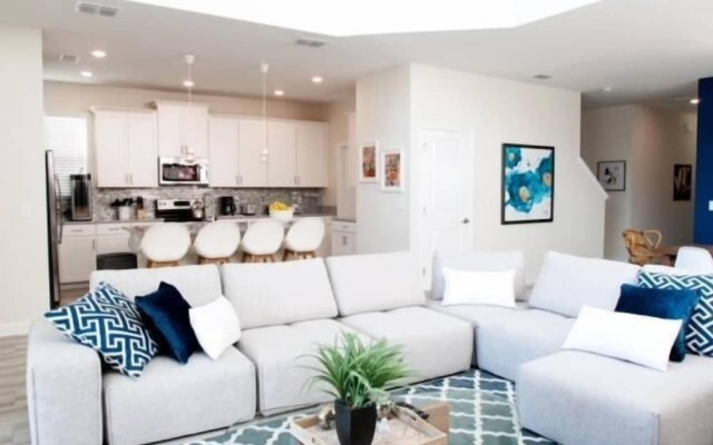 Villa Sweet - Storey Lake