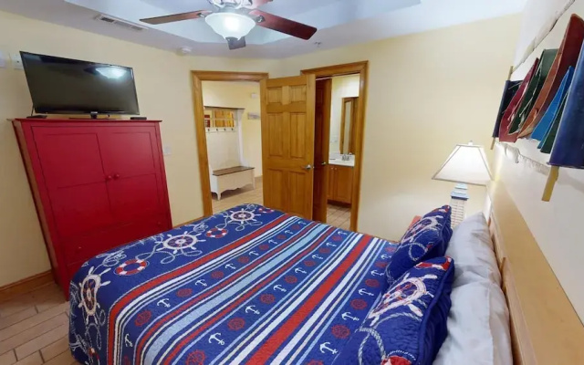 Tybee Beach Club 113 by Tybee Vacation Rentals