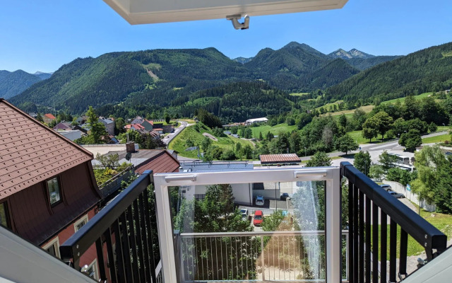 Cozy apartment in Mariazell in a charming area