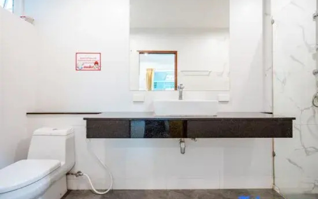 M4 Billion Pool Villa Cha-am