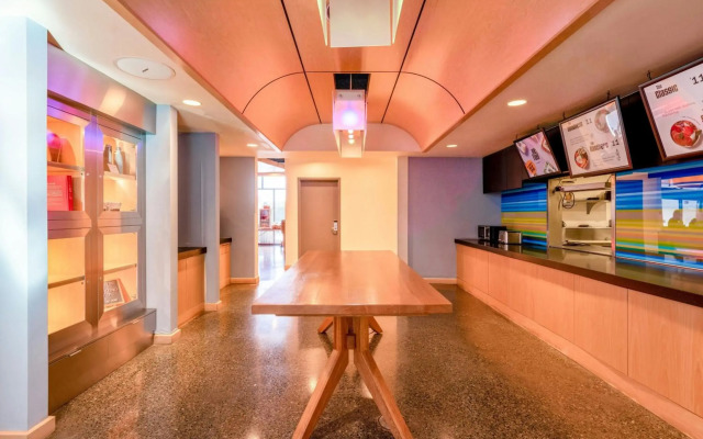 Aloft Cupertino