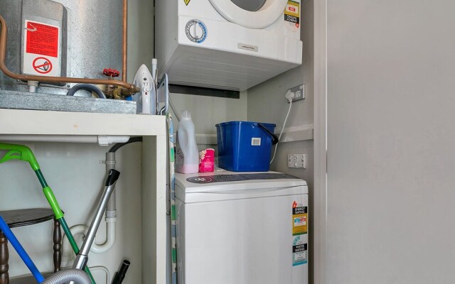 QV Waterfront City Centre Apartment -557