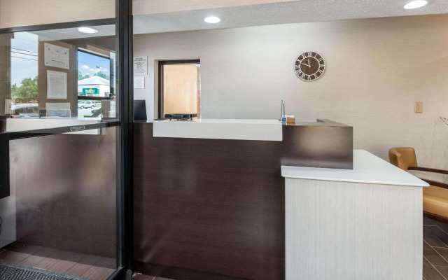 Econo Lodge