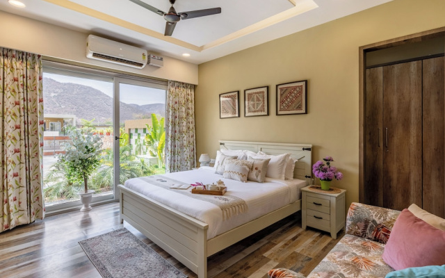 Heaven in Hills By ELIVAAS with pvt pool