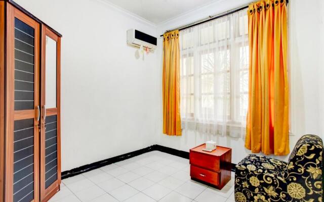 RedDoorz Plus @ Megamendung Puncak Bogor