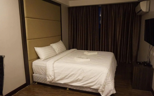West Avenue Suites