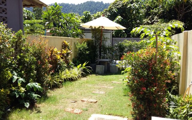 M Hostel Lanta