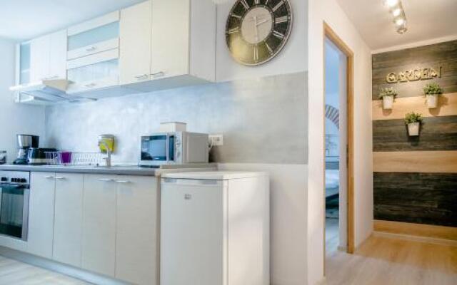 Hegel Apartment