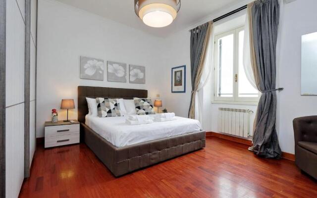 Colosseo Sunset Apartment