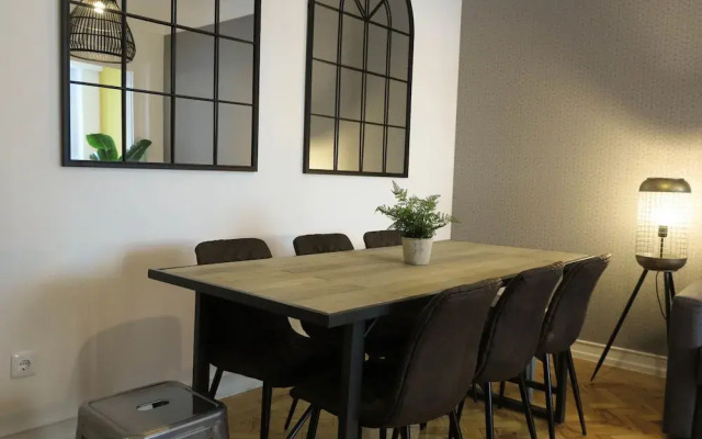 DuMont Lisbon Guesthouse