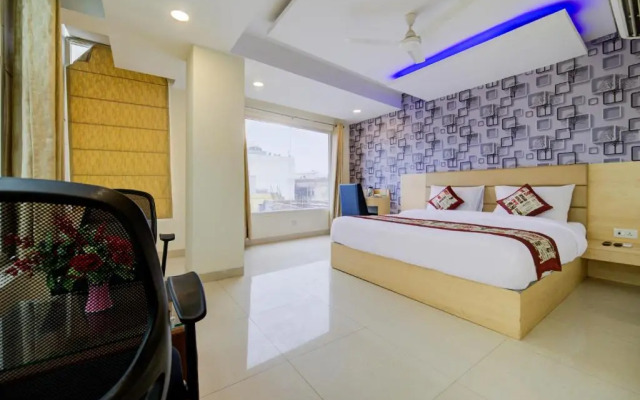 Hotel Decent Suites
