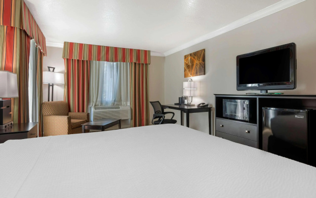 Best Western Colonial Inn