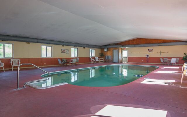 Motel 6 Hannibal, MO