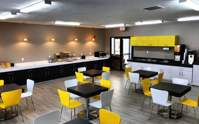 Days Inn Council Bluffs/9th Ave