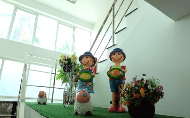 All Seasons Residence