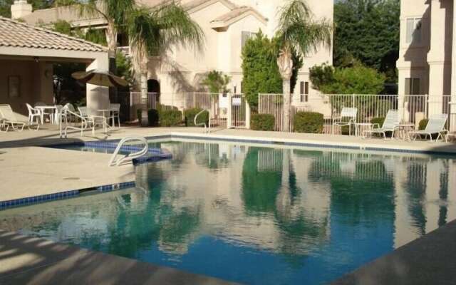 Capri 3 Bedroom Condo by RedAwning