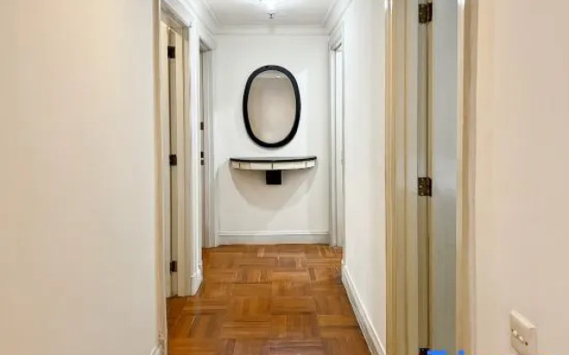 Large & Luxury Menteng Apt 3BR w/ Pool, Gym Wi-Fi