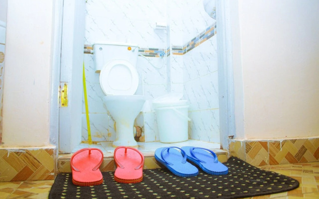 Airport Transit Studio Apartments