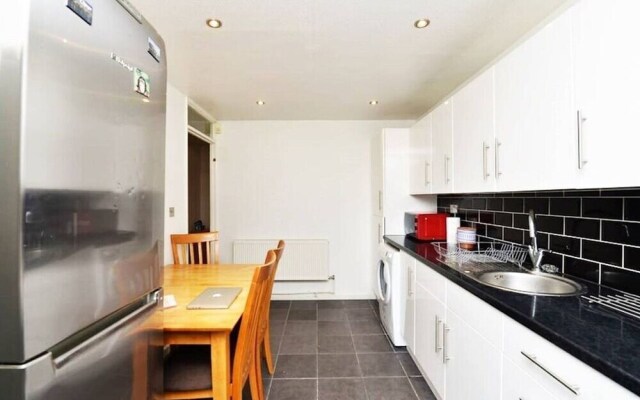Double Room, Amazing and Cozy Near Kennington
