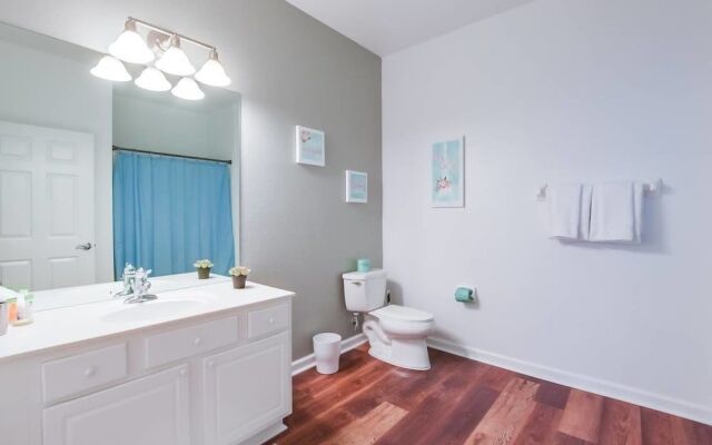 Newly Renovated, Beautiful 2bd/2ba Condo #2vc500