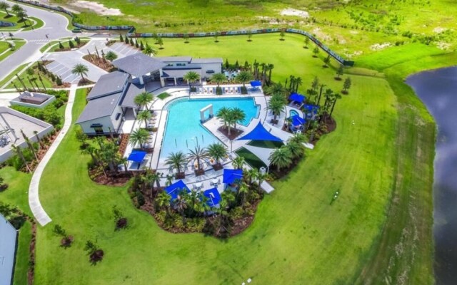 6BR Luxury Home w Private Pool BBQ