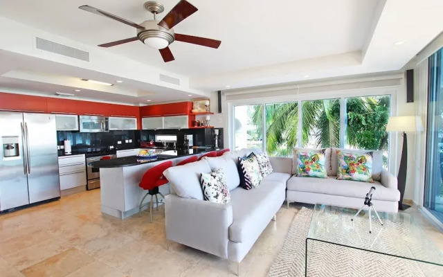 Stunning Beachfront 2-Bed Condo with Pool - Ocean One 204 by BSL Rentals