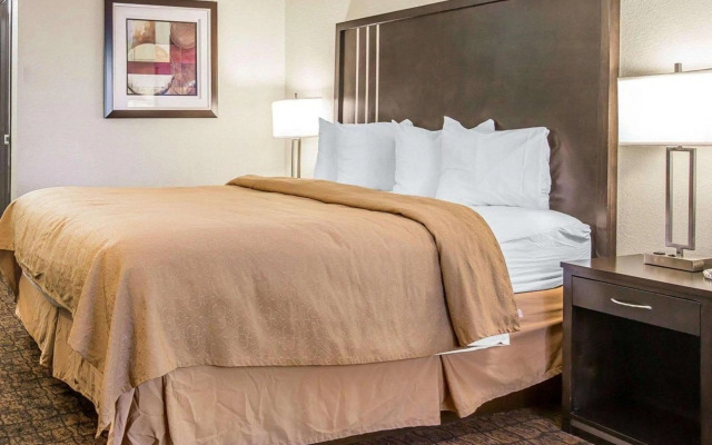 Quality Inn & Suites Woodland - Sacramento Airport