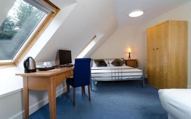 Edinburgh Lodges