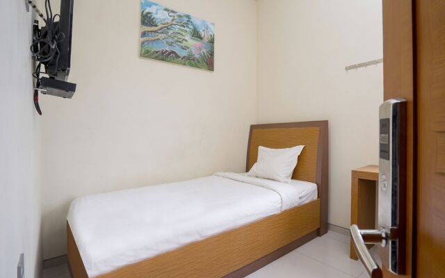 Pondok Indah Homestay by ecommerceloka