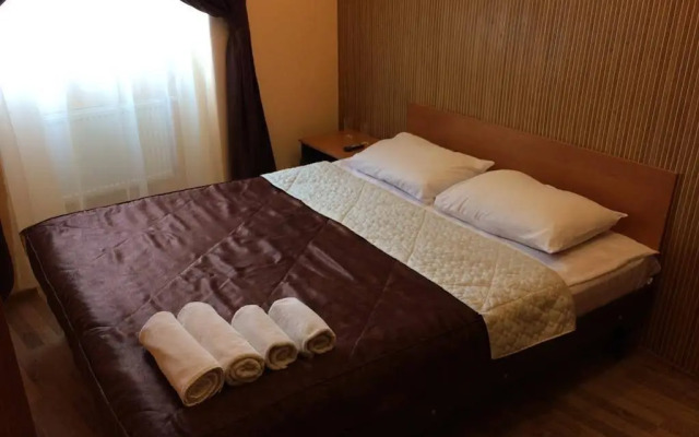 Tsisar Bankir Hotel